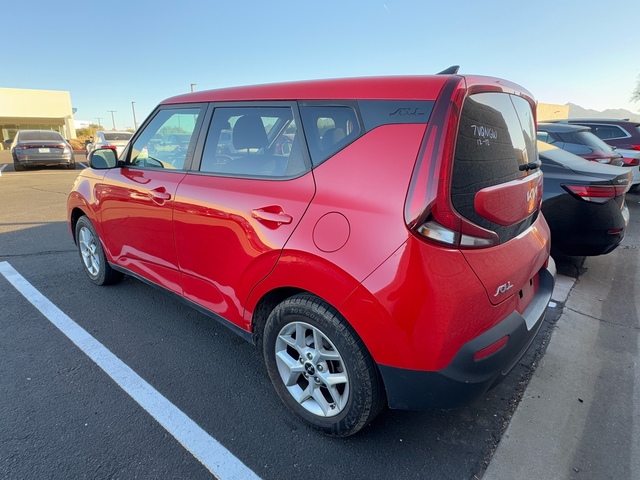 2022 Kia Soul LX 4