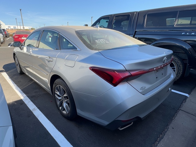 2022 Toyota Avalon XLE 4