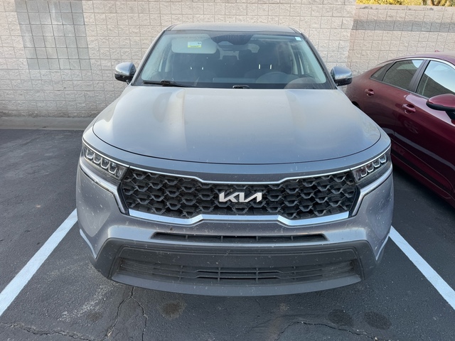 2023 Kia Sorento LX 8