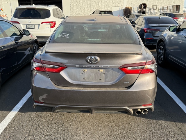 2022 Toyota Camry SE 6