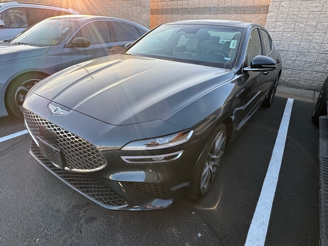 2023 Genesis G70 2.0T 3