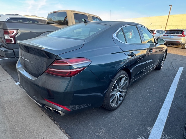 2023 Genesis G70 2.0T 5