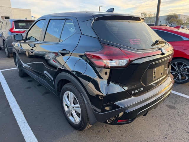 2021 Nissan Kicks S 4