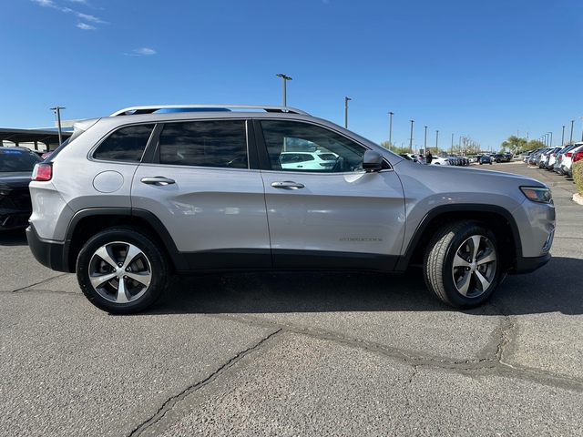 2020 Jeep Cherokee  3