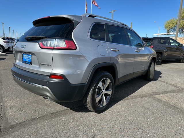 2020 Jeep Cherokee  4