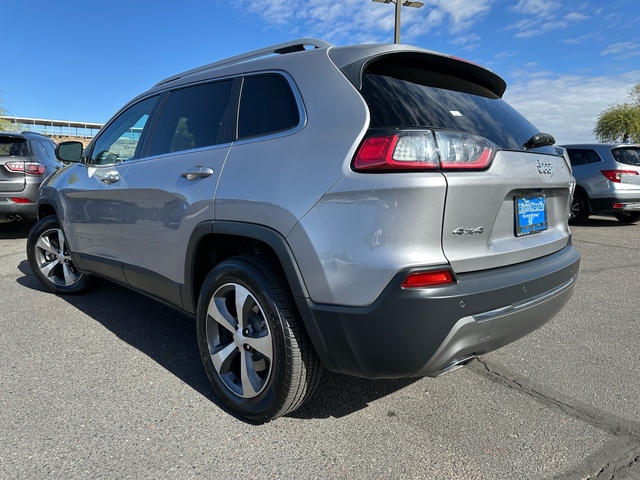 2020 Jeep Cherokee  7