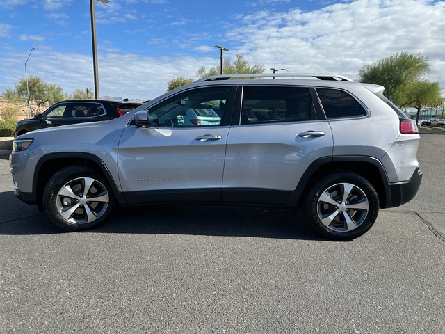 2020 Jeep Cherokee  9