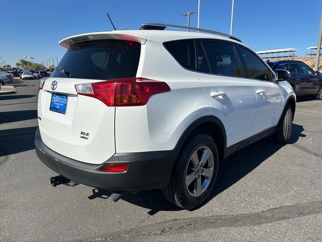 2015 Toyota RAV4  4