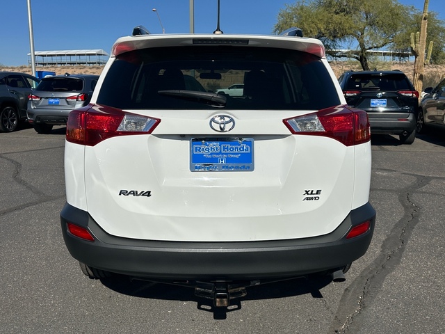 2015 Toyota RAV4  6