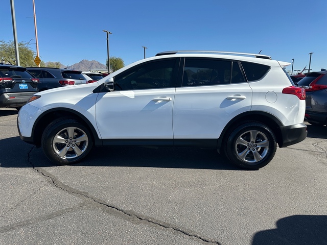 2015 Toyota RAV4  9