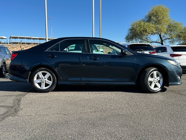 2014 Toyota Camry  4