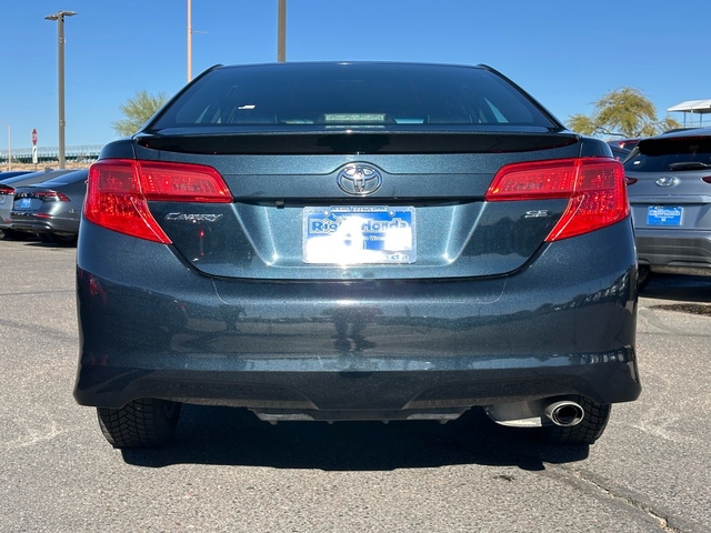 2014 Toyota Camry  9