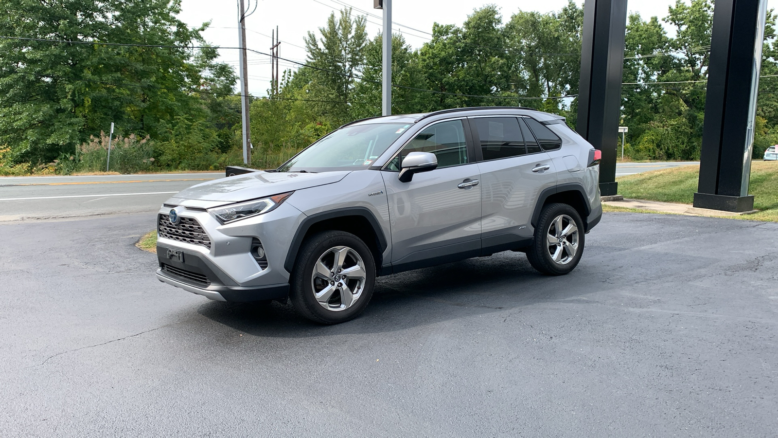 2019 Toyota RAV4 Hybrid Limited 1