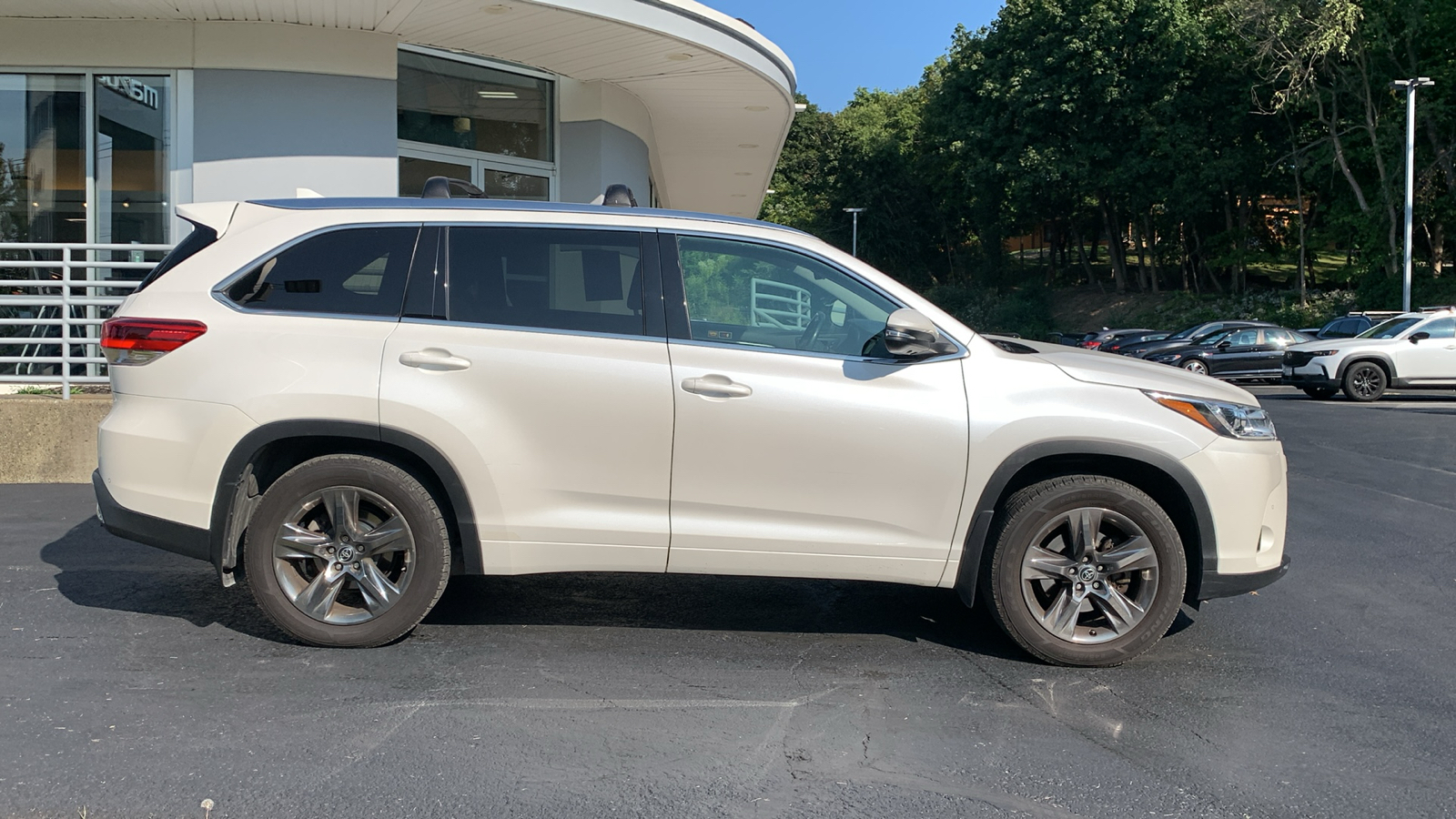 2018 Toyota Highlander  4