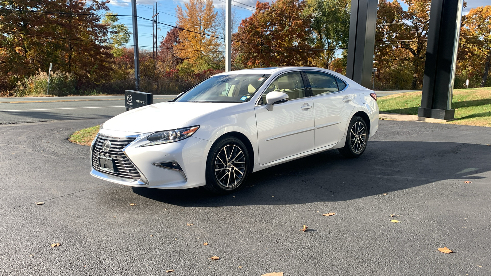 2016 Lexus ES 350 1