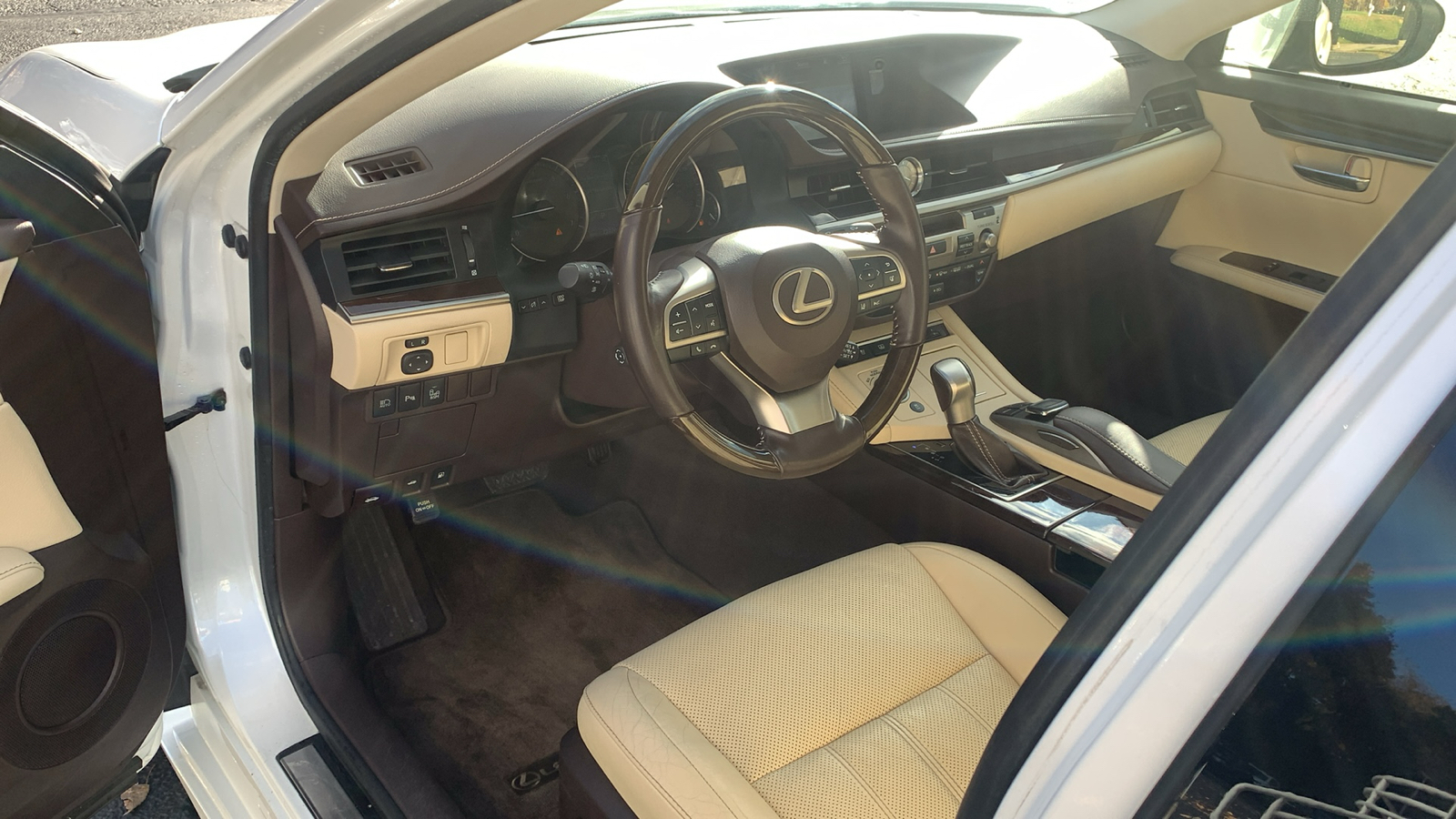 2016 Lexus ES 350 10