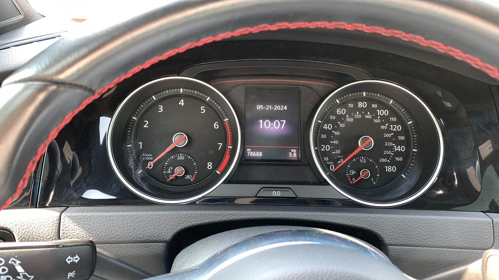 2019 Volkswagen Golf GTI 2.0T SE 12
