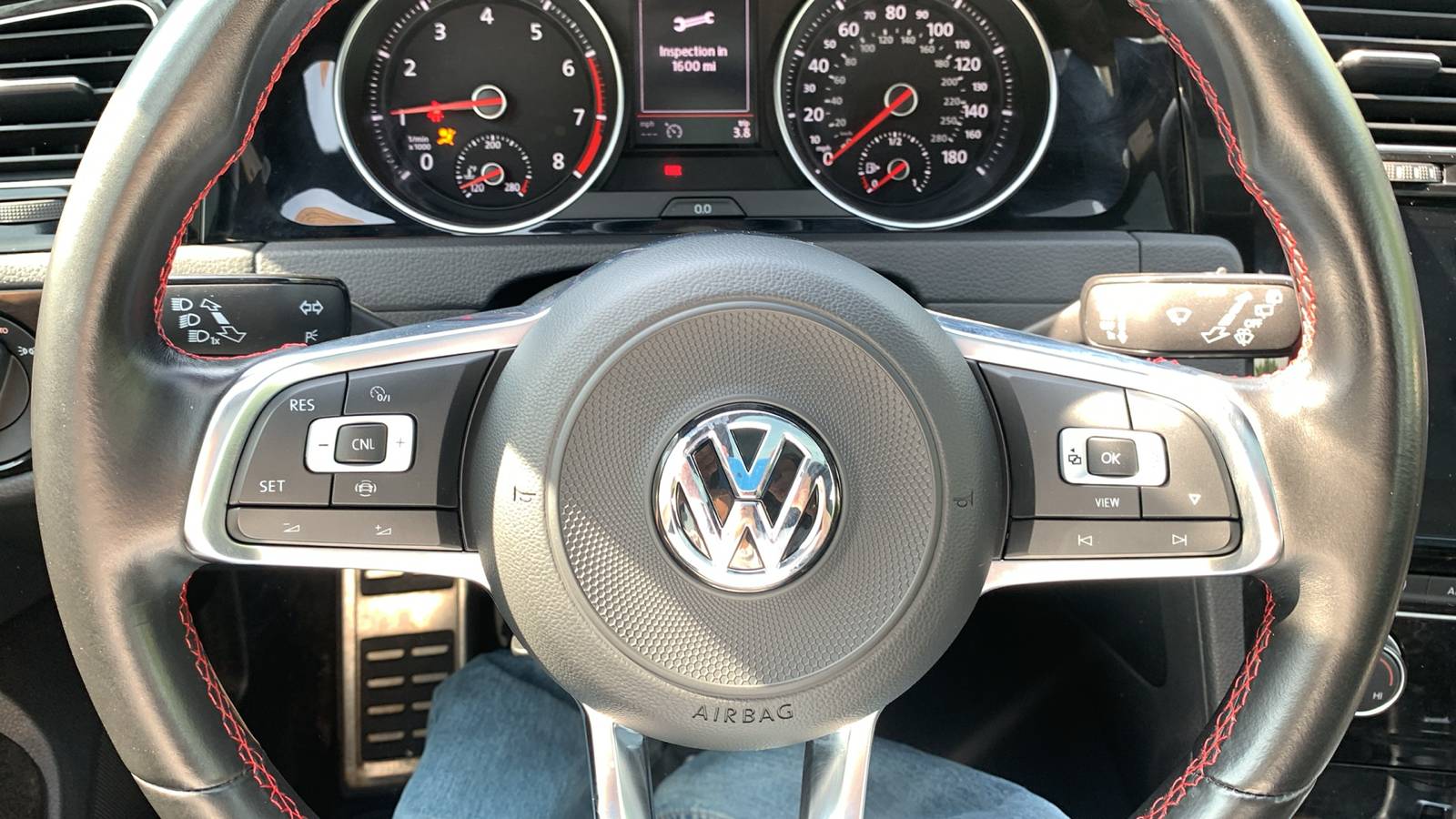2019 Volkswagen Golf GTI 2.0T SE 13
