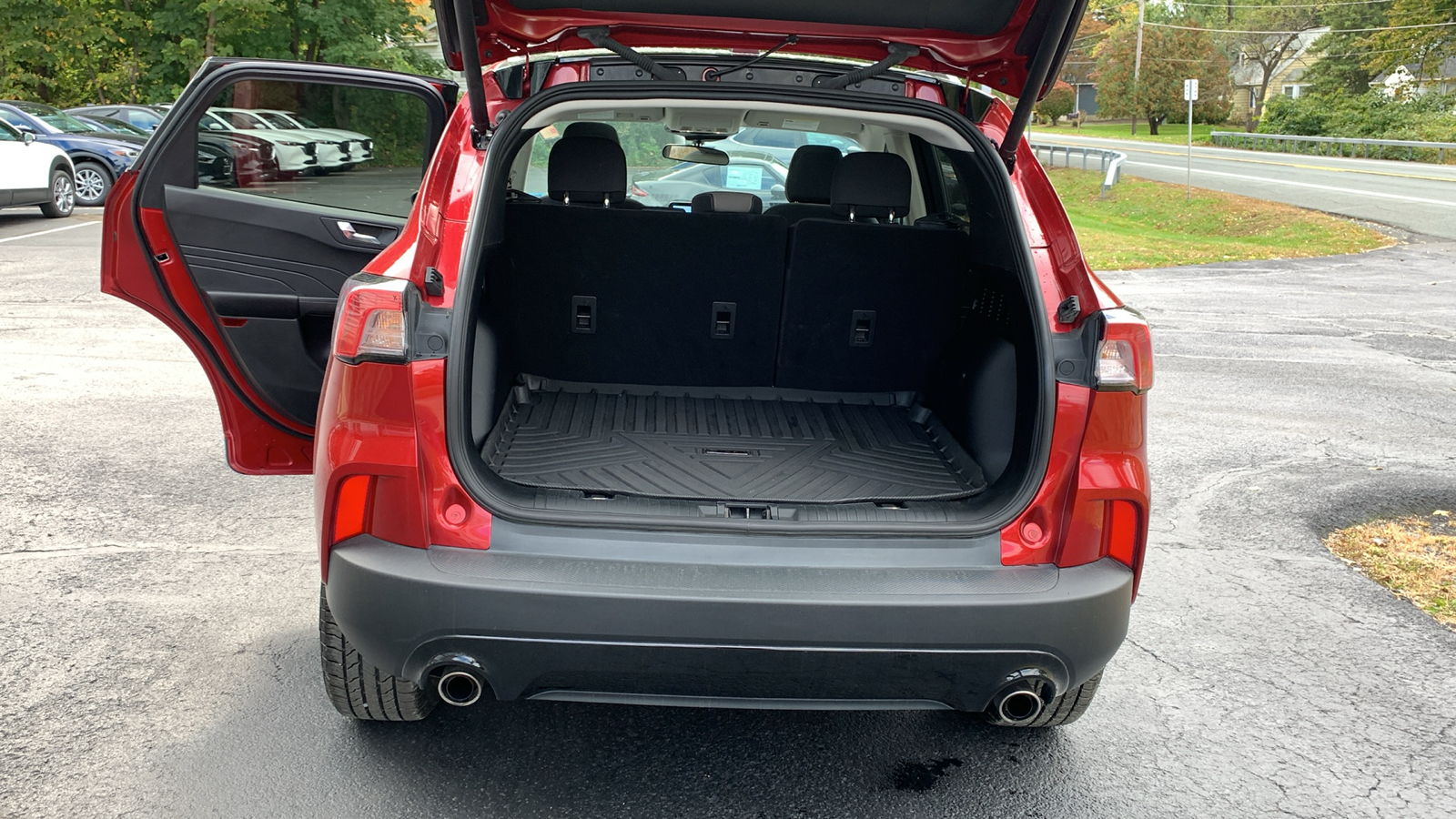 2021 Ford Escape SE 25