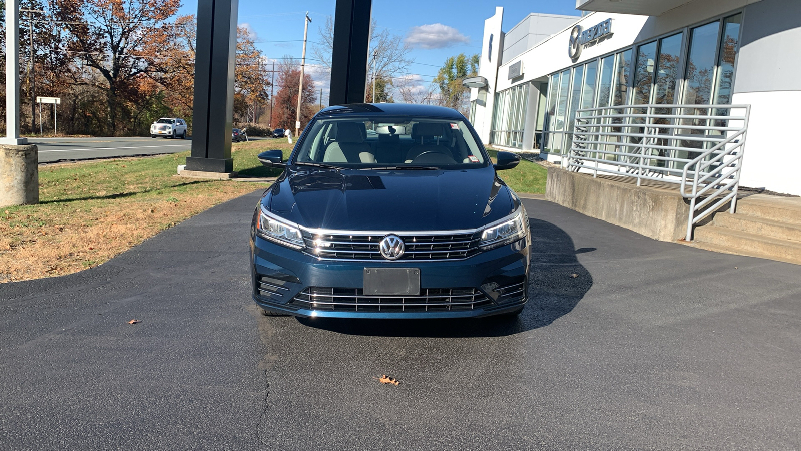 2018 Volkswagen Passat 2.0T R-Line 2