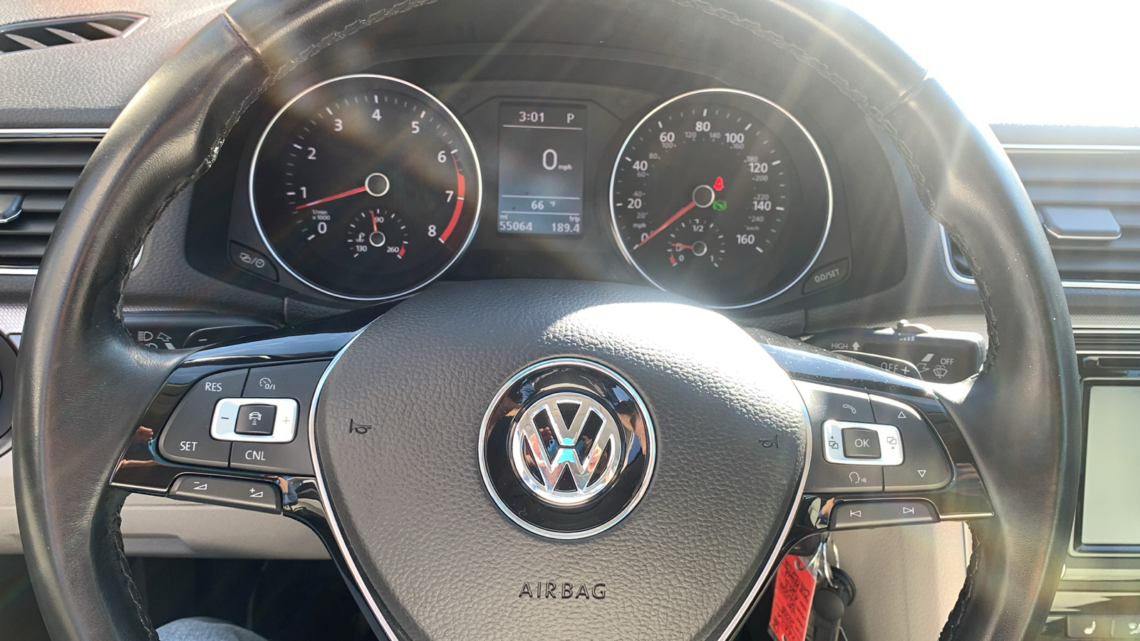 2018 Volkswagen Passat 2.0T R-Line 17