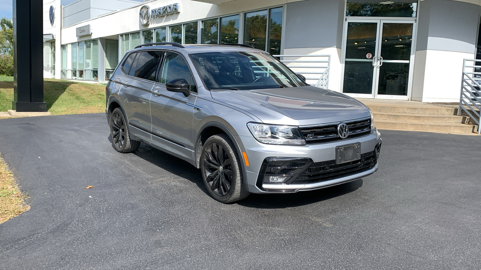 2021 Volkswagen Tiguan 2.0T SE R-Line Black 3