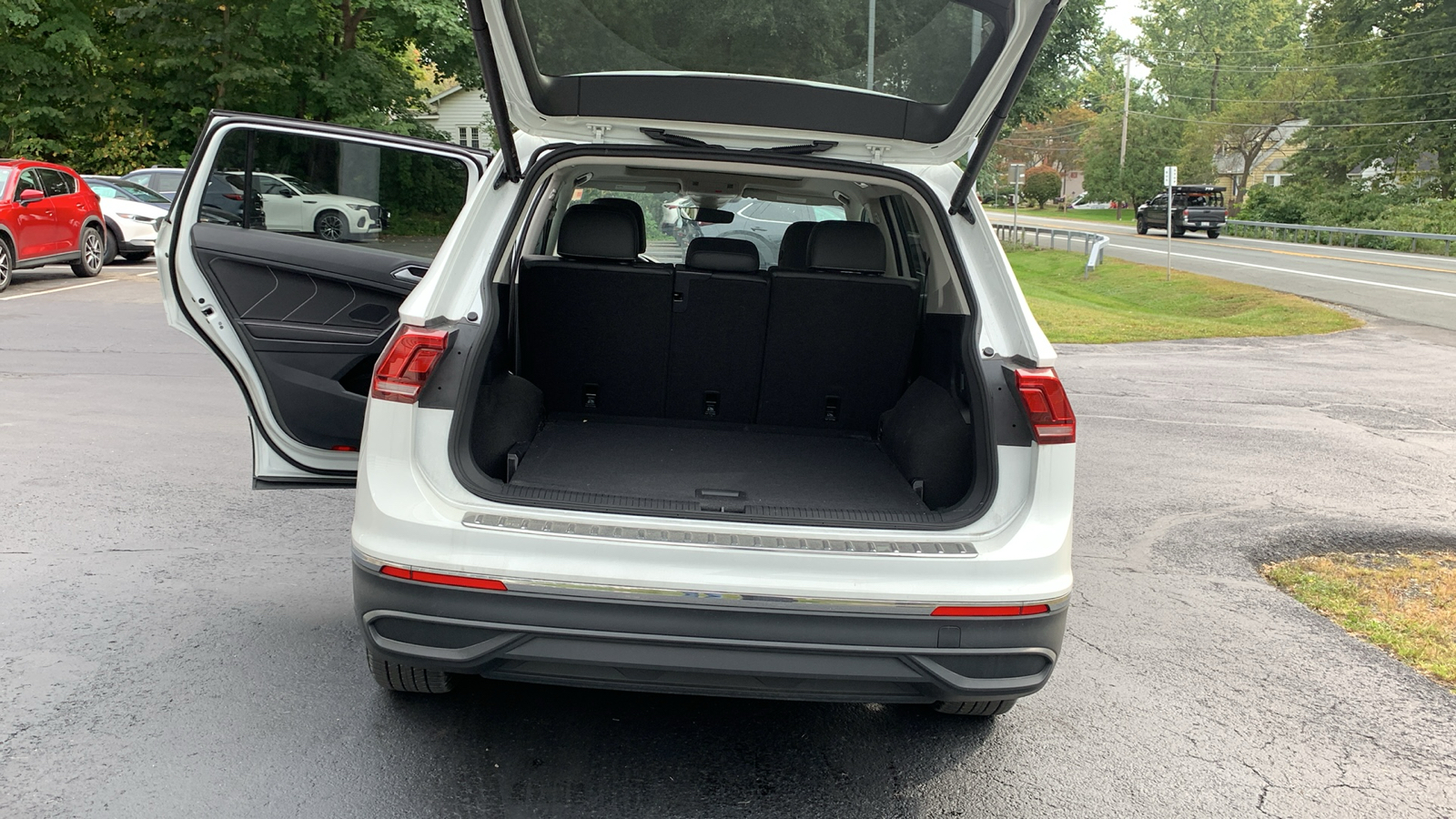 2024 Volkswagen Tiguan 2.0T SE 25