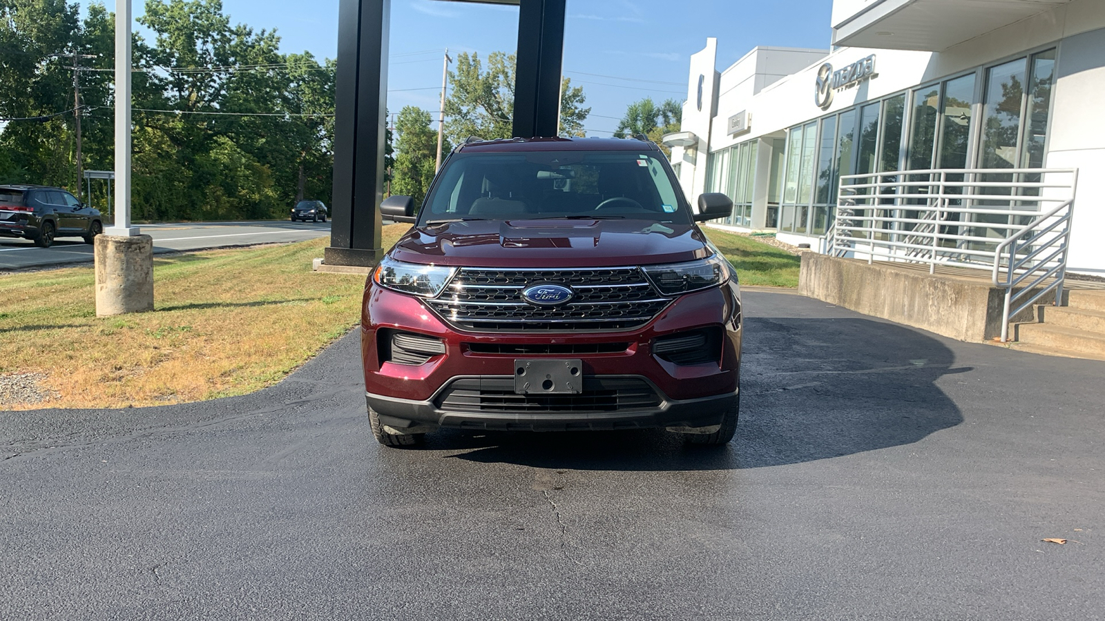 2022 Ford Explorer XLT 2