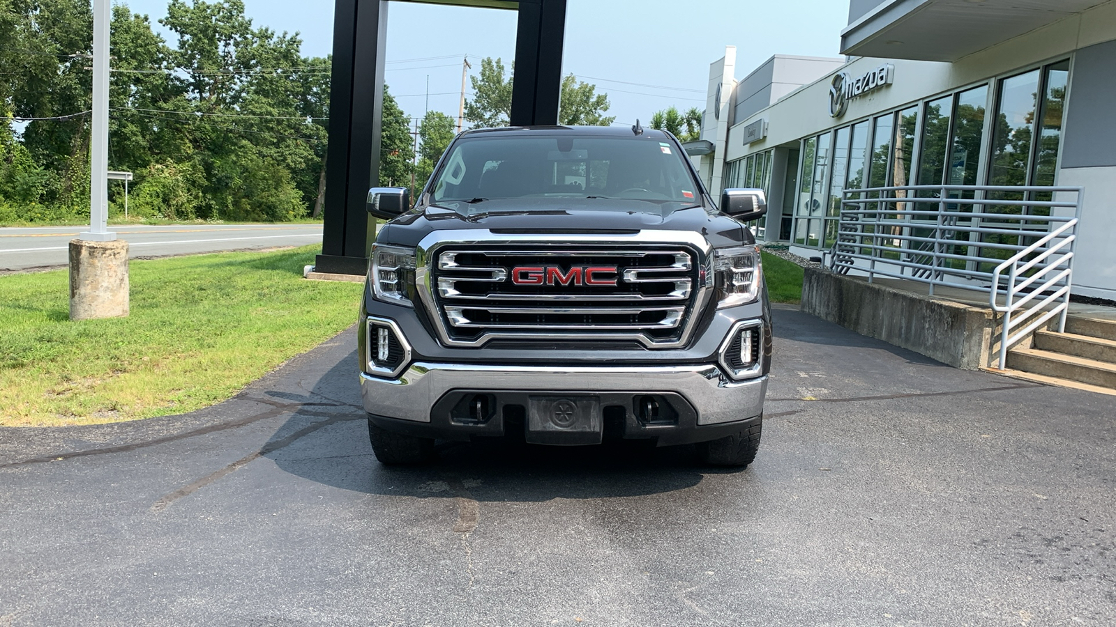 2020 GMC Sierra 1500 SLT 2