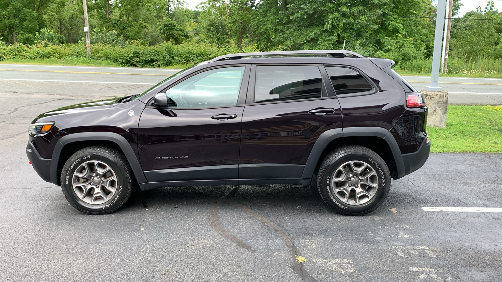 2021 Jeep Cherokee Trailhawk 8