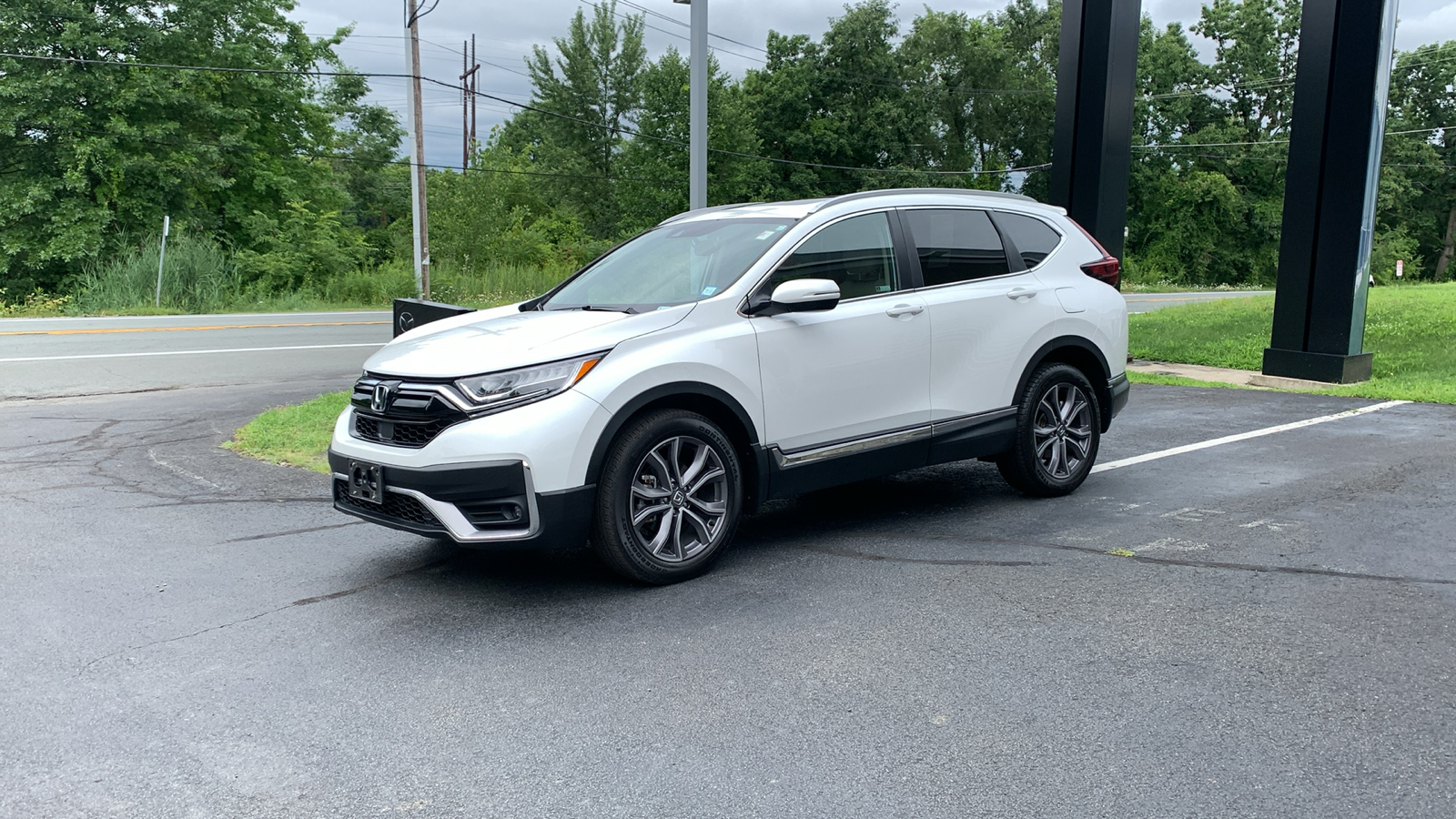 2022 Honda CR-V Touring 1