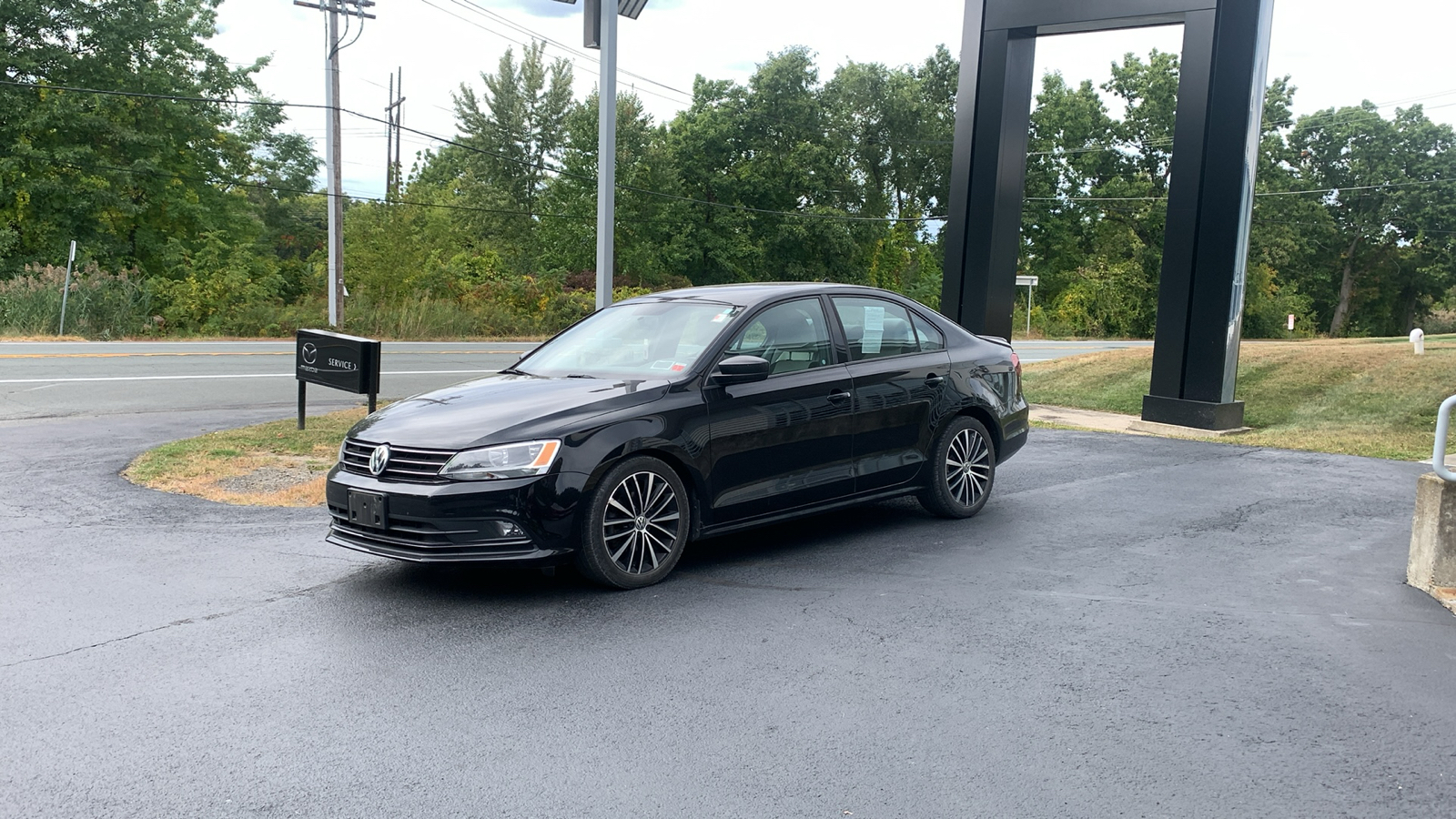 2016 Volkswagen Jetta 1.8T Sport 1