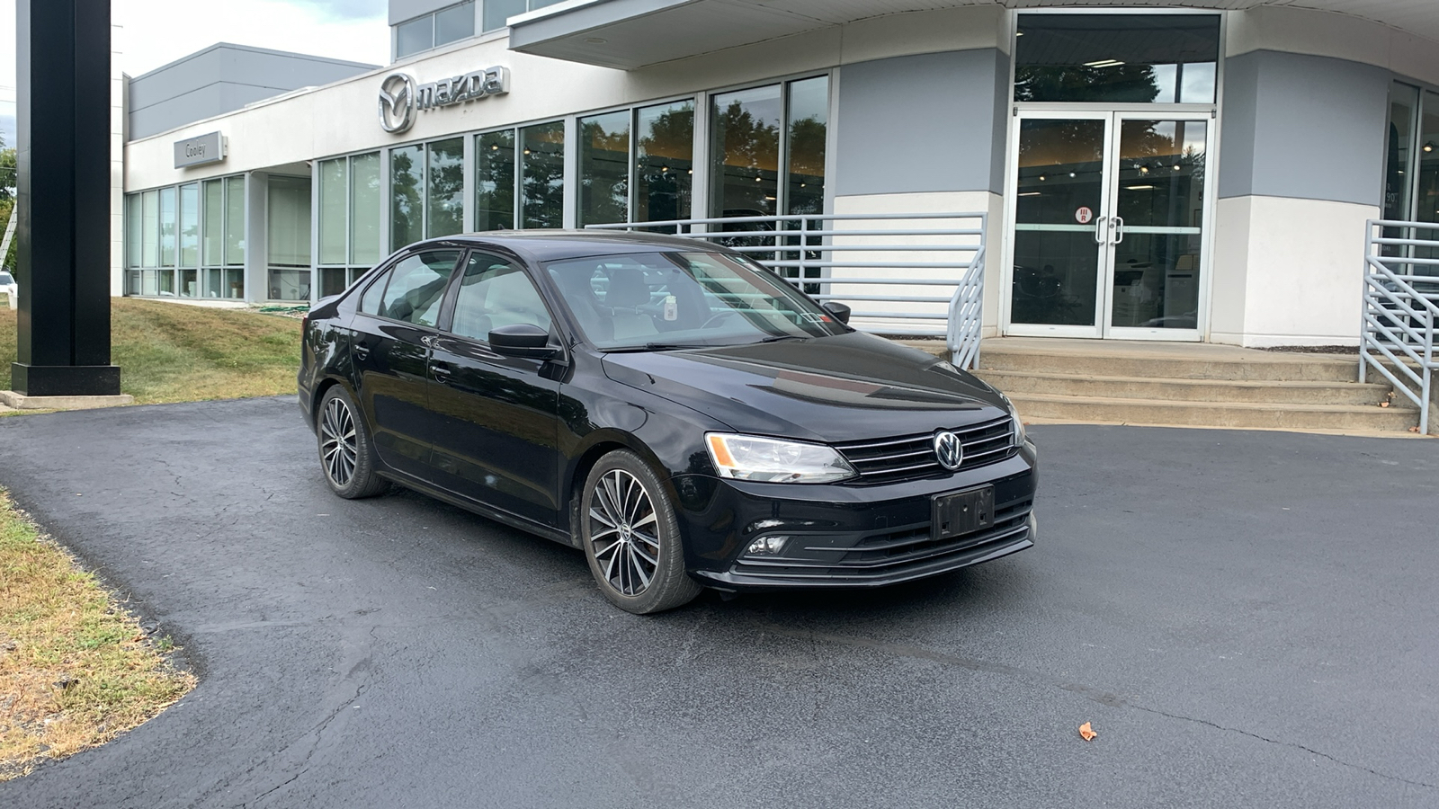 2016 Volkswagen Jetta 1.8T Sport 3