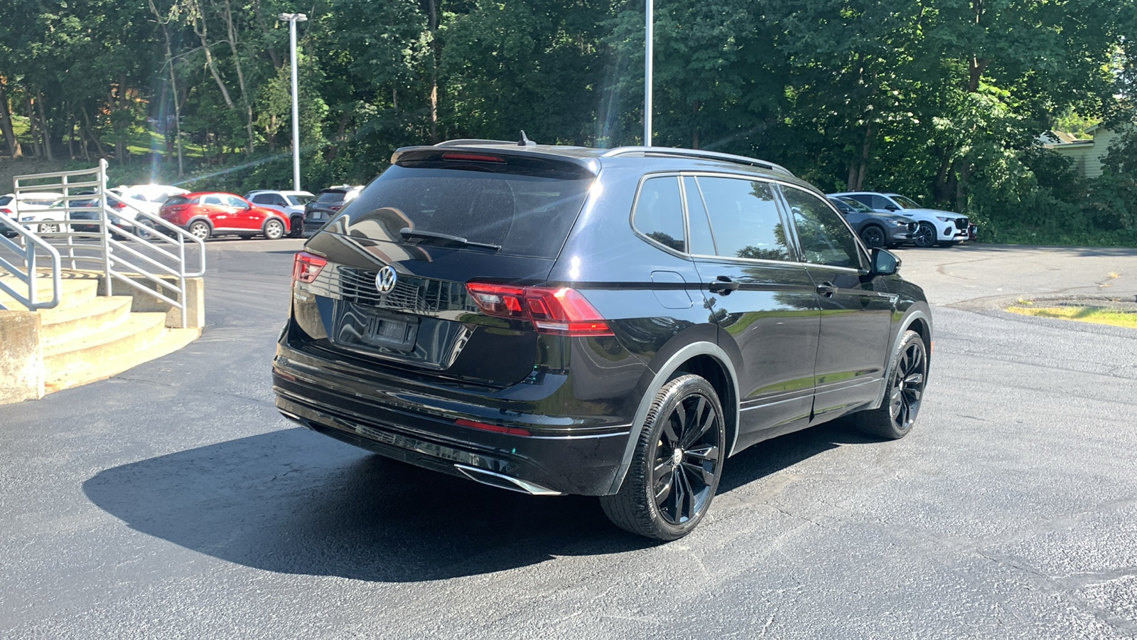 2021 Volkswagen Tiguan 2.0T SE R-Line Black 5