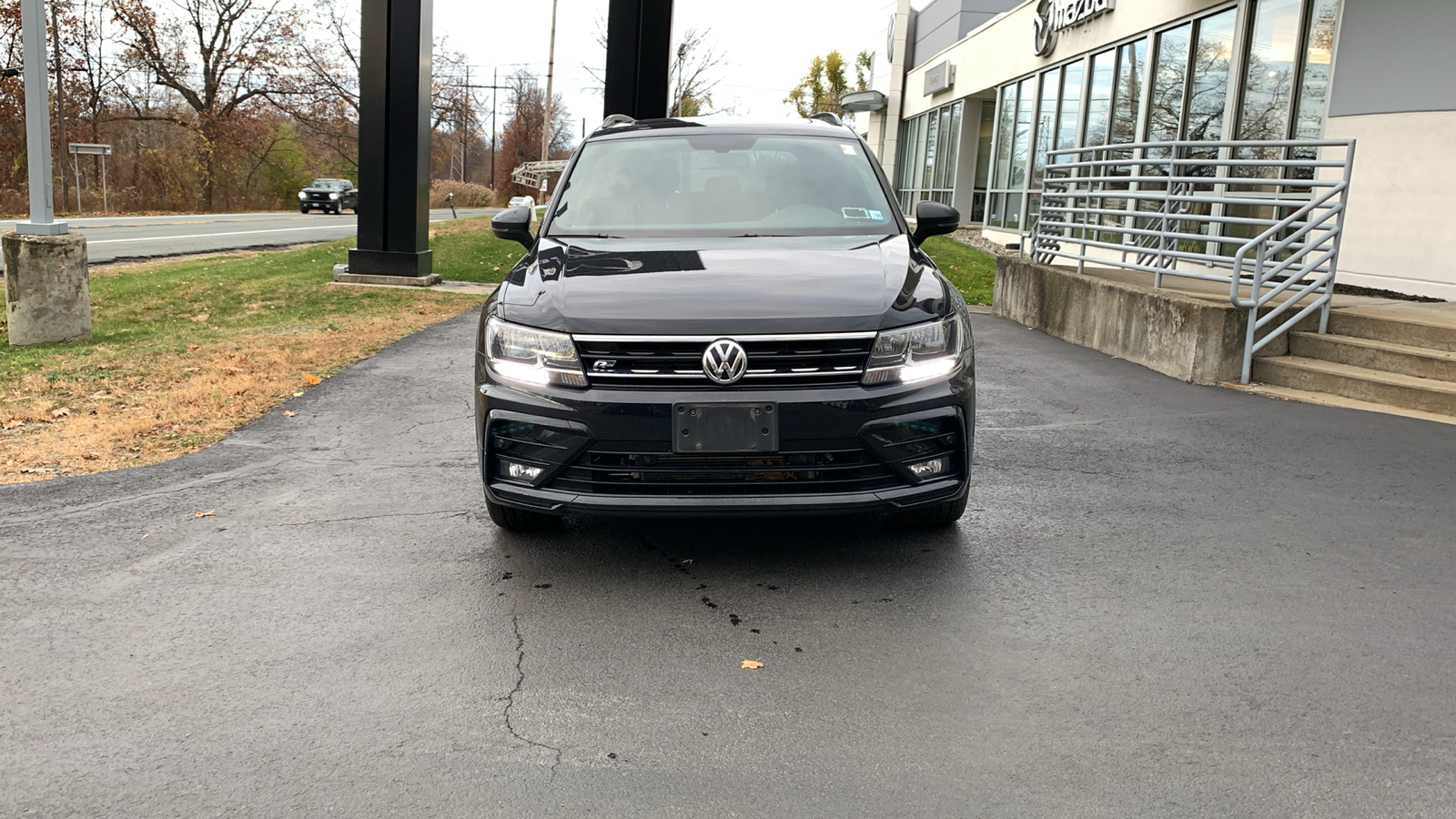 2021 Volkswagen Tiguan 2.0T SE R-Line Black 2