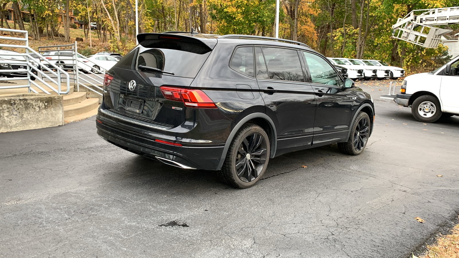 2021 Volkswagen Tiguan 2.0T SE R-Line Black 5