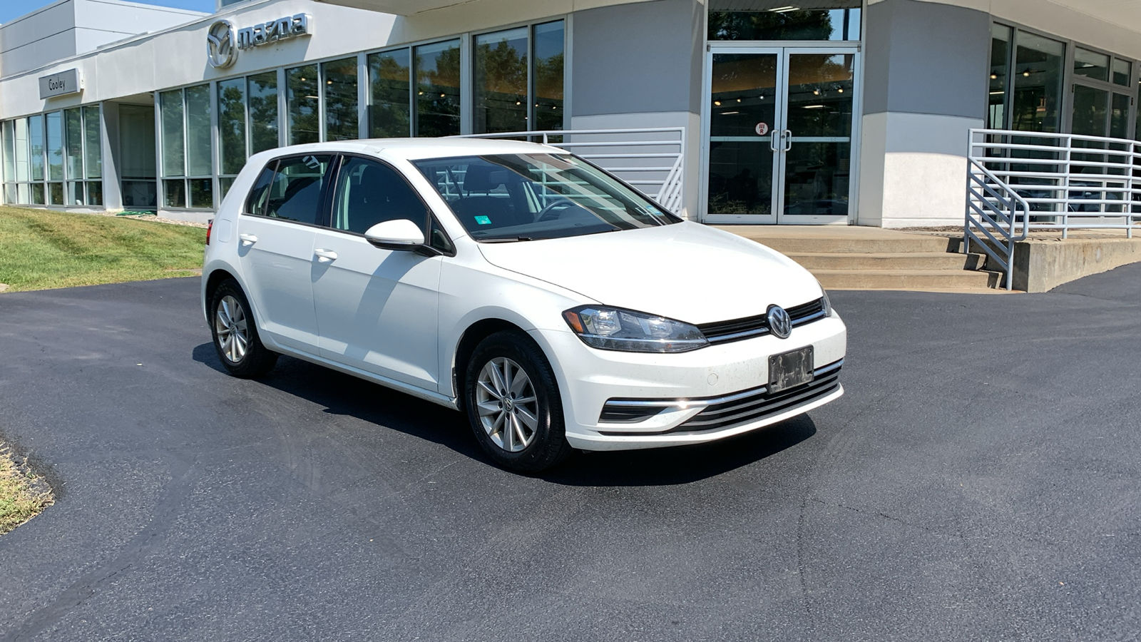 2019 Volkswagen Golf S 3