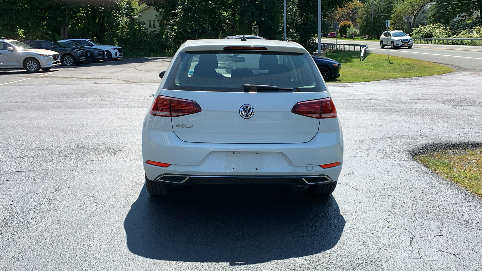 2019 Volkswagen Golf S 6