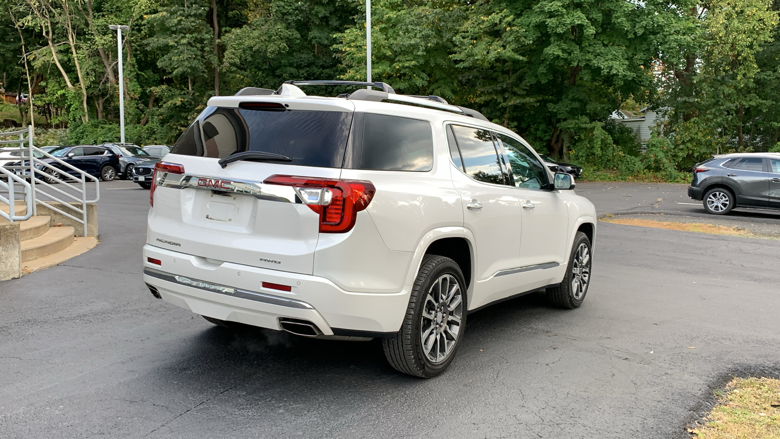 2020 GMC Acadia Denali 5