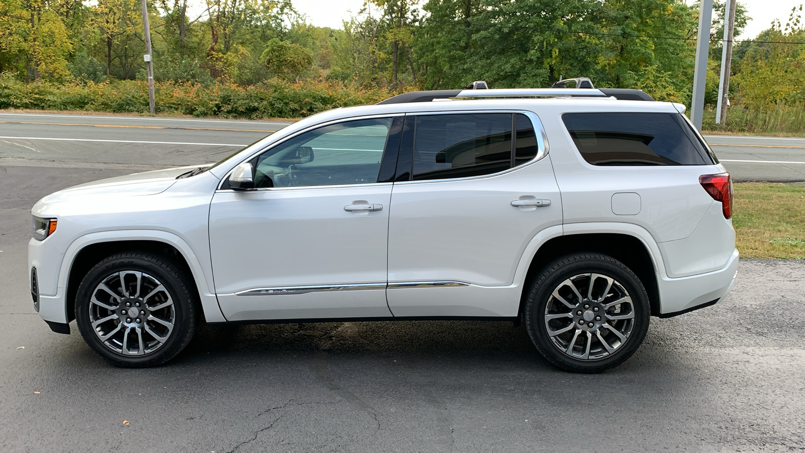 2020 GMC Acadia Denali 8