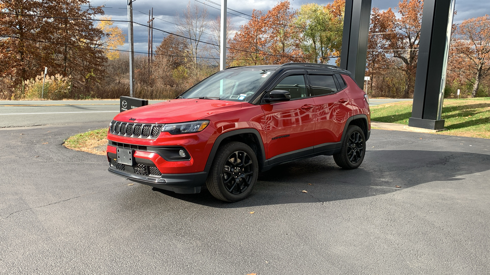 2023 Jeep Compass Altitude 1