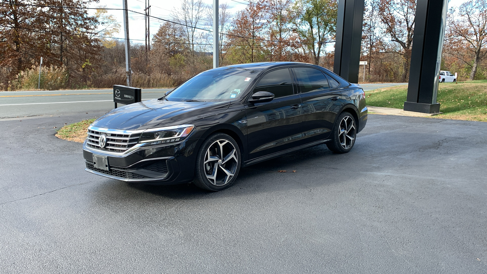 2021 Volkswagen Passat 2.0T R-Line 1