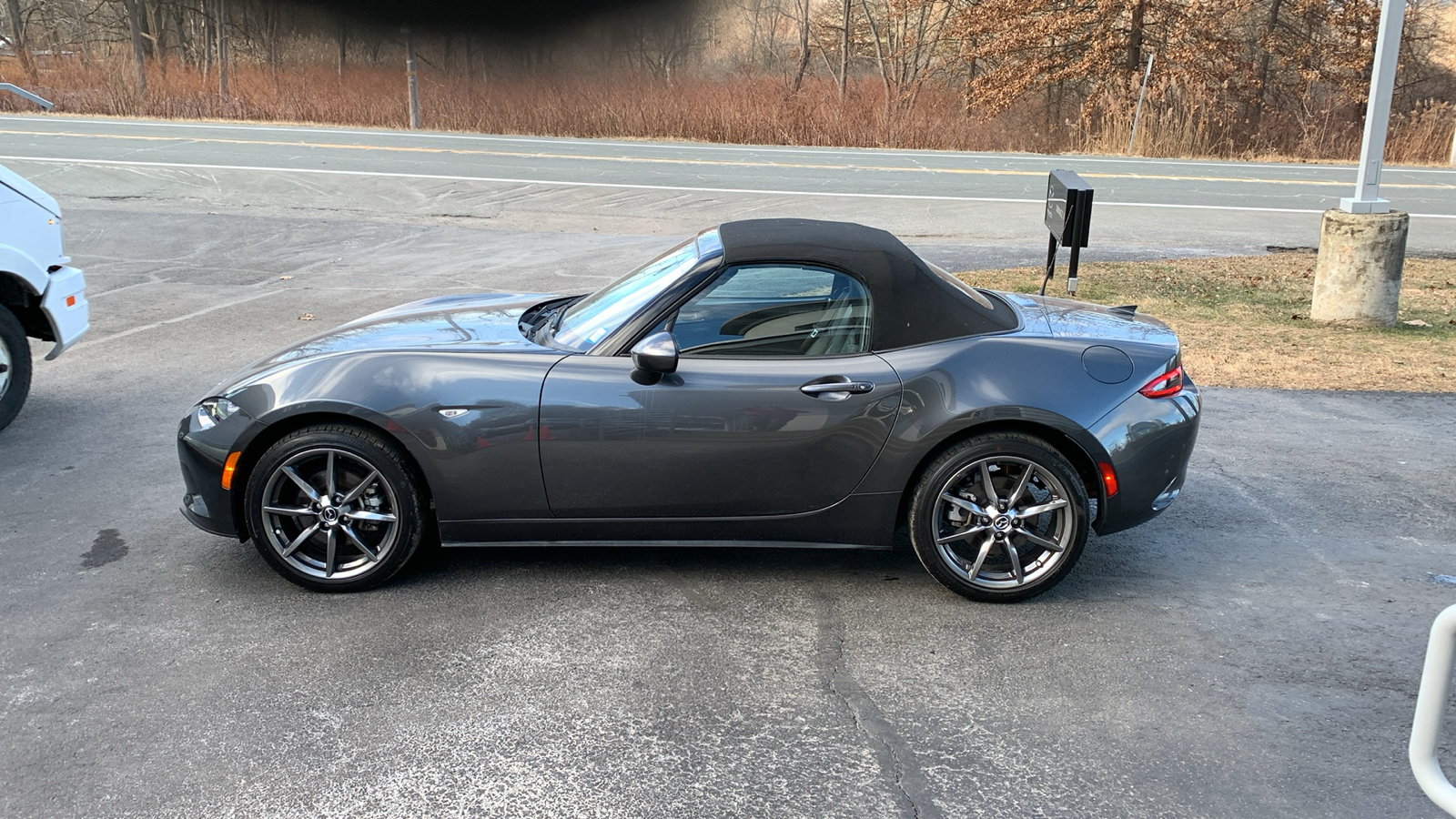 2022 Mazda MX-5 Miata Grand Touring 8