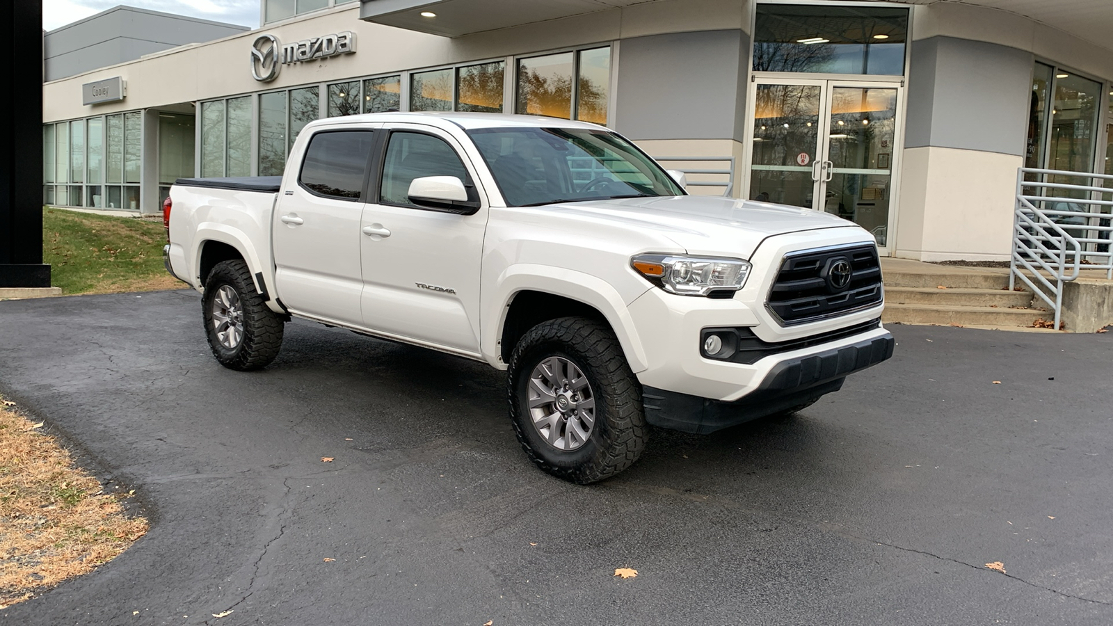 2019 Toyota Tacoma SR5 3