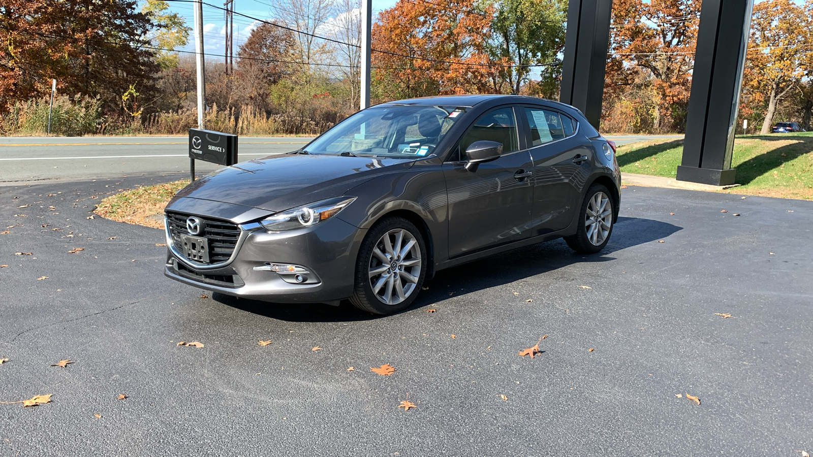 2017 Mazda Mazda3 Grand Touring 1