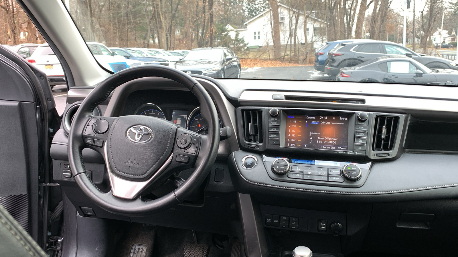 2016 Toyota RAV4 Limited 9