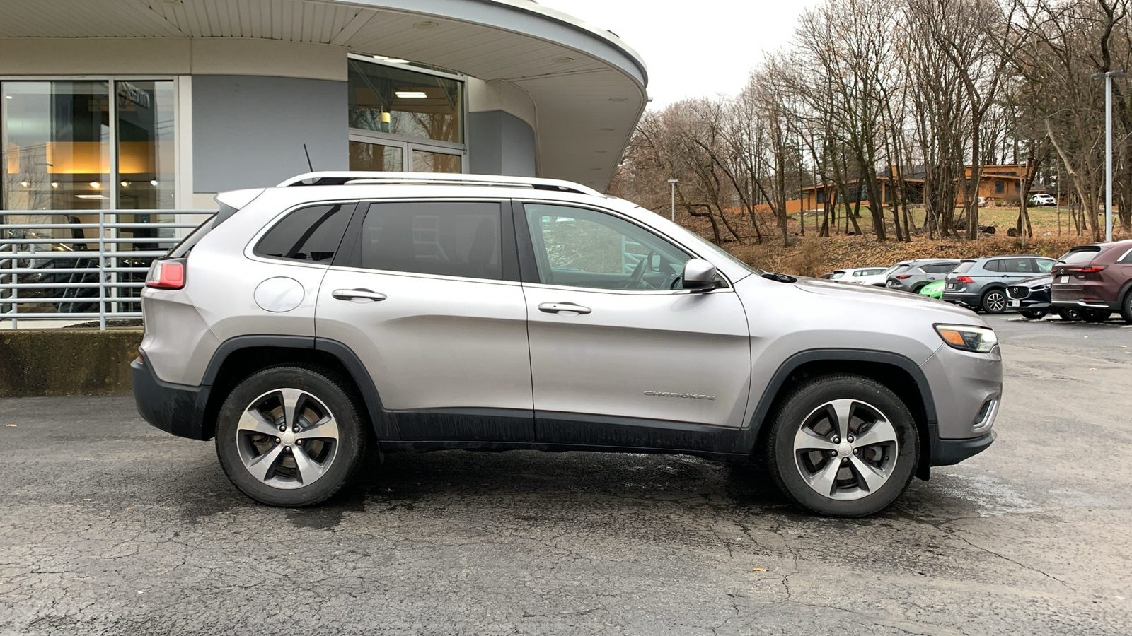 2019 Jeep Cherokee Limited 4