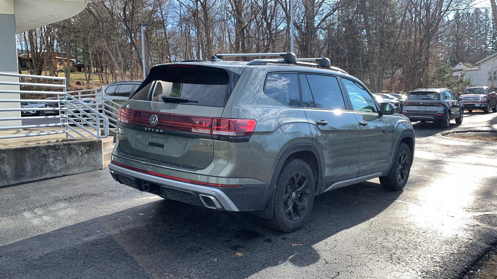 2024 Volkswagen Atlas 2.0T Peak Edition SEL 5