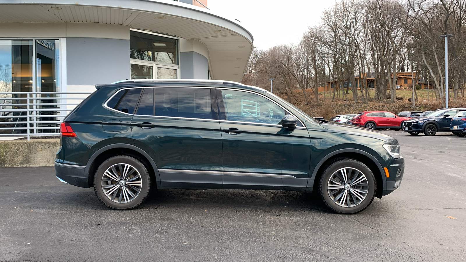 2018 Volkswagen Tiguan 2.0T SEL 4