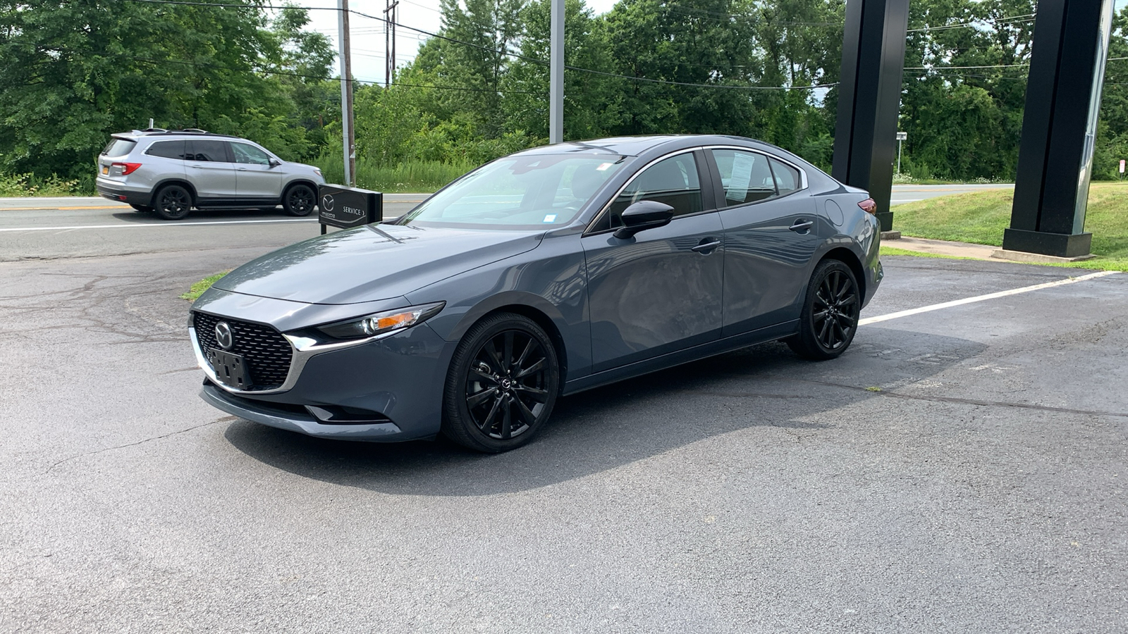 2022 Mazda Mazda3 Carbon Edition 1